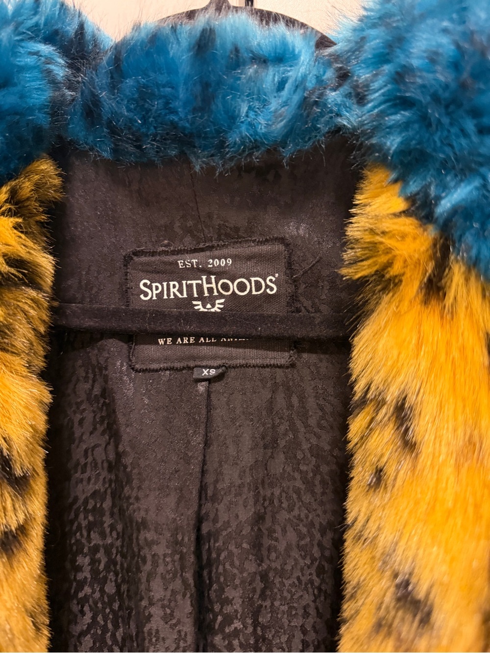 Leopard Print Faux Fur yellow cheetah Coat with Blue Collar midi duster length - Picture 5 of 5